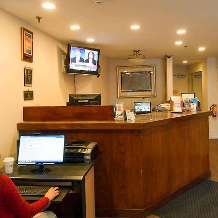 West Hartford Inn Εξωτερικό φωτογραφία