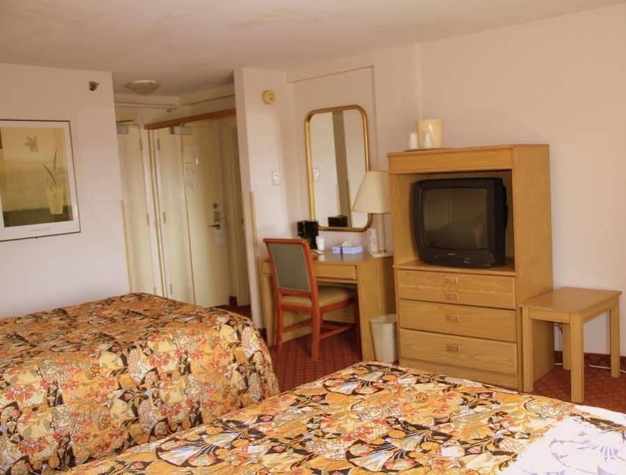 West Hartford Inn Εξωτερικό φωτογραφία